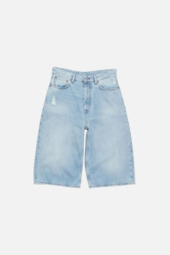 26SS 아크네 스튜디오 데님 쇼츠 루즈 핏 BE0162 228 LIGHT BLUE DOM