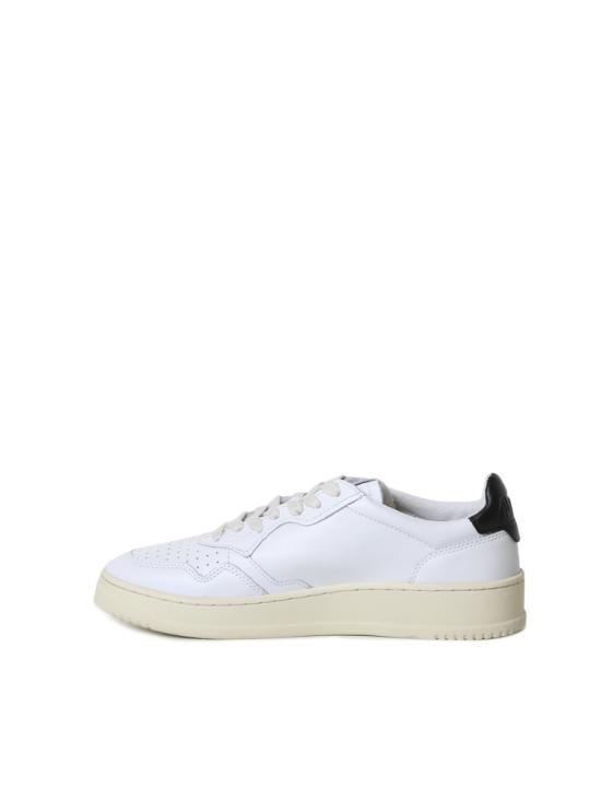 26SS 오트리 메달리스트 로우 스니커즈 AULM LL22 WHT BLACK - AUTRY