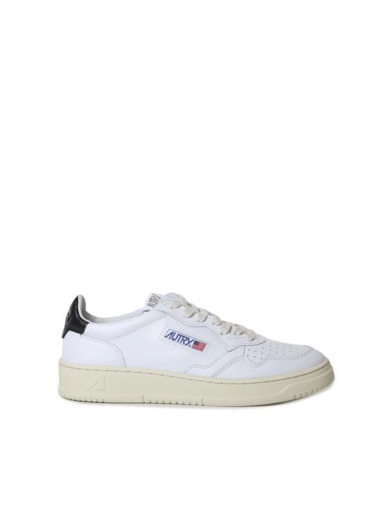 26SS 오트리 메달리스트 로우 스니커즈 AULM LL22 WHT BLACK