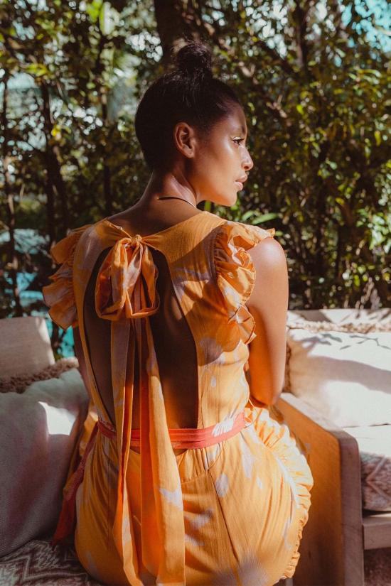  캐롤리나 케이 롱 원피스 캐롤라이나 K 밀라 드레스 사막 동물 골드 - CAROLINA K