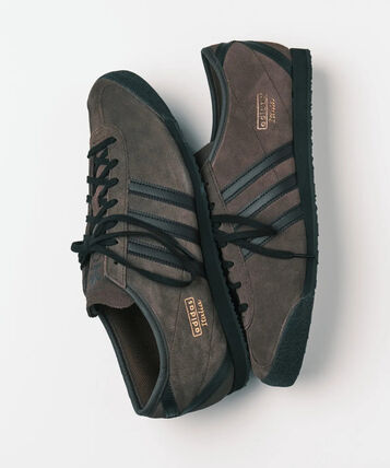 25FW 아디다스 스니커즈 HQ9350 DOM