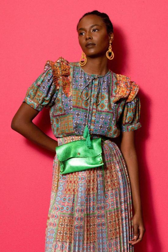  캐롤리나 케이 셔츠 캐롤라이나 K 벨라  반팔 믹스 타일 바질