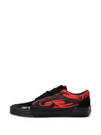 25SS 반스 스니커즈 VN000D564581 DOM - VANS