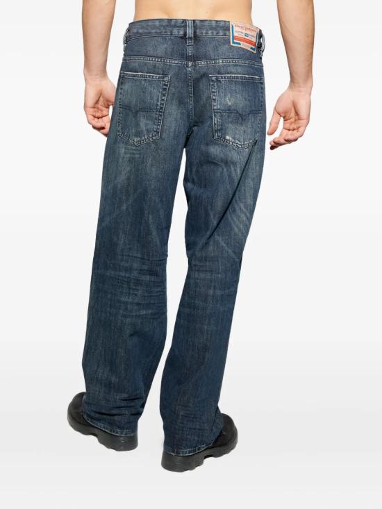 26SS 디젤 2001 D 매크로 릴렉스 핏 데님 팬츠 A11598 0ADBZ 01 GREY - DIESEL