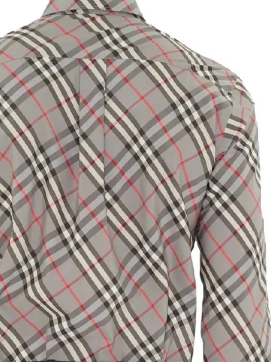 25FW 버버리 레귤러핏 체크 코튼 셔츠 8113533X MAUVE GREY IP CHECK - BURBERRY