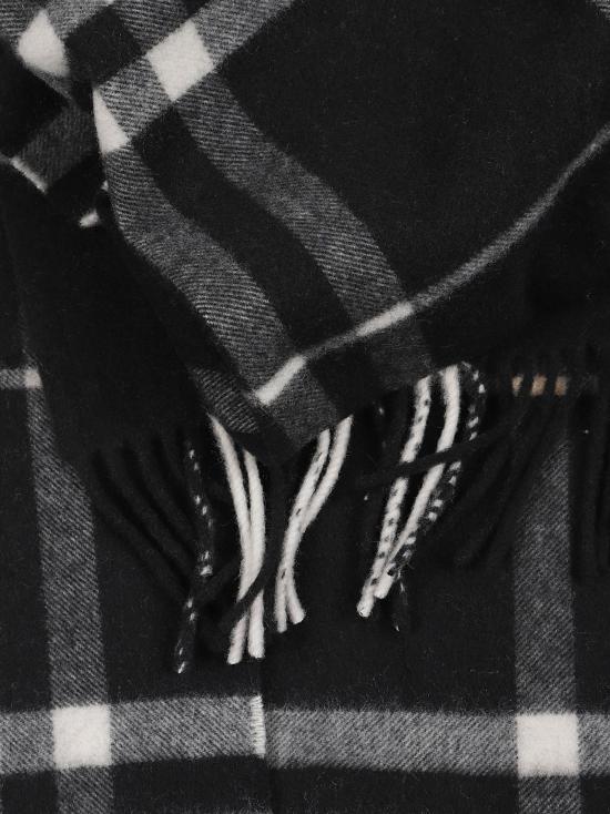 26SS 버버리 머플러/스카프 8094739 C1343 BLACK CALICO IP CHK - BURBERRY