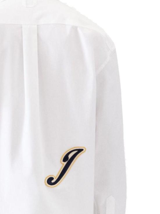 25FW 자크뮈스 긴팔 셔츠 SHM00541AW002911KY VARSITY PATCH WHITE - JACQUEMUS