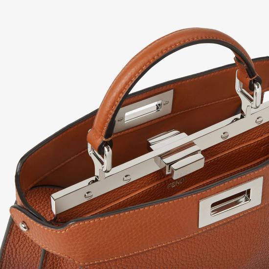 25FW 펜디 피카부 I See U 스몰백 8BN327 AYD2 F1TDV - FENDI