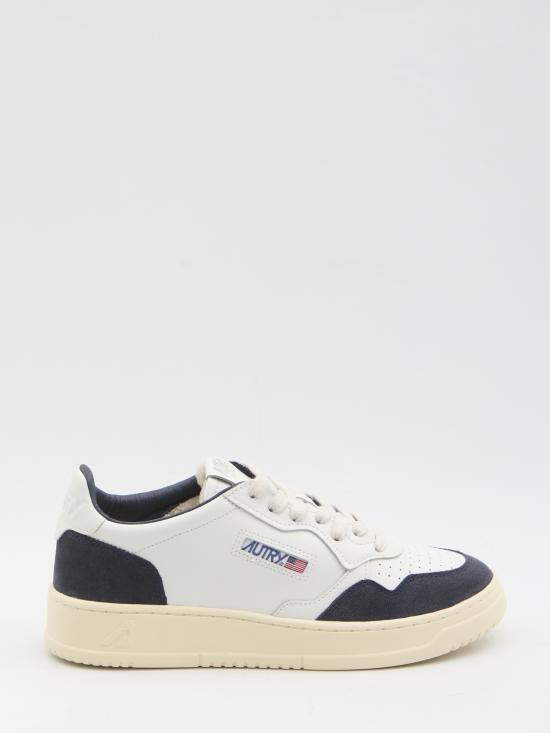 26SS 오트리 메달리스트 로우 스니커즈 AULMFT07 WHITE DARK BLUE
