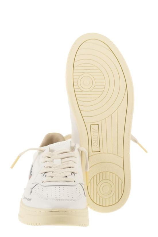 26SS 오트리 스니커즈 AULWDL02 WHITE YELLOW - AUTRY