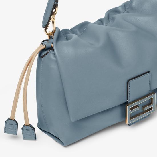 26SS 펜디 맘마백 미디엄 8BR833AQ0D F1UJC LIGHT BLUE - FENDI