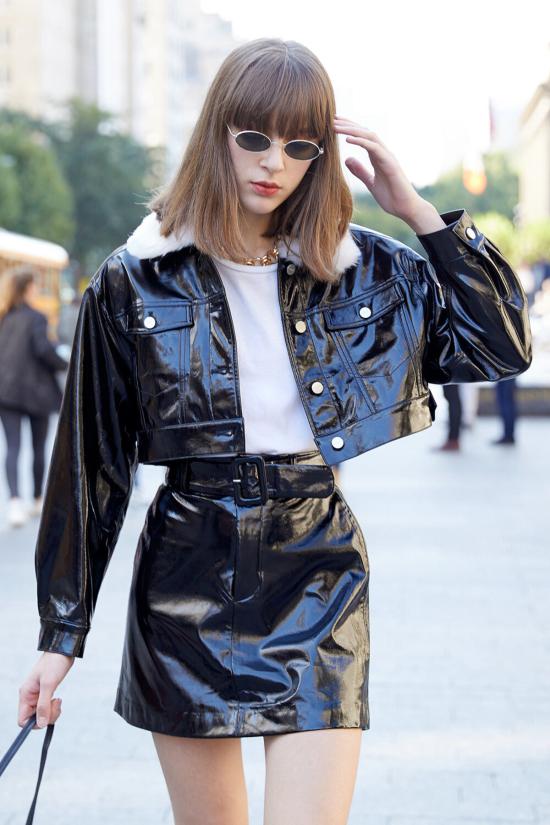  Capulet 숏 스커트 캐플릿 라노라 미니 스커트 페이턴트 비건 레더 블랙 - OTHER BRANDS