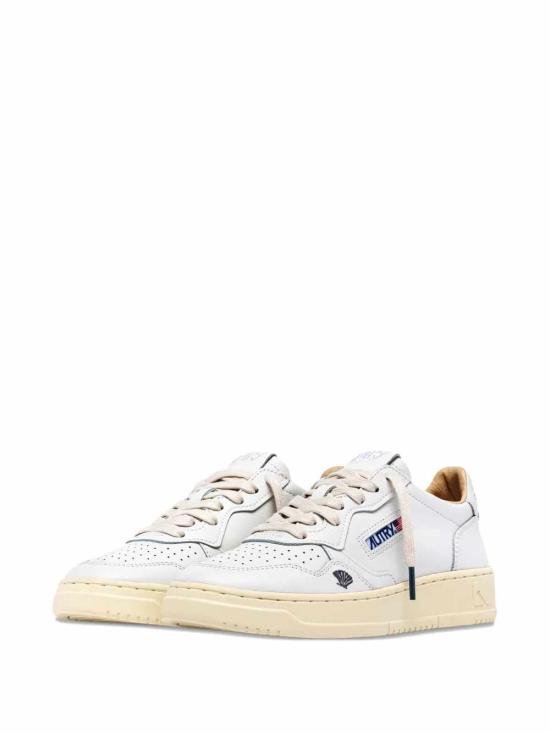 26SS 오트리 메달리스트 로우 스니커즈 AULWHP01 LEA SHELL WHT SPACE HP01 - AUTRY