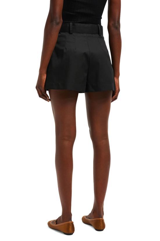 25FW 몽클레어 숏팬츠 K10932B0001954A36 999 Black - MONCLER