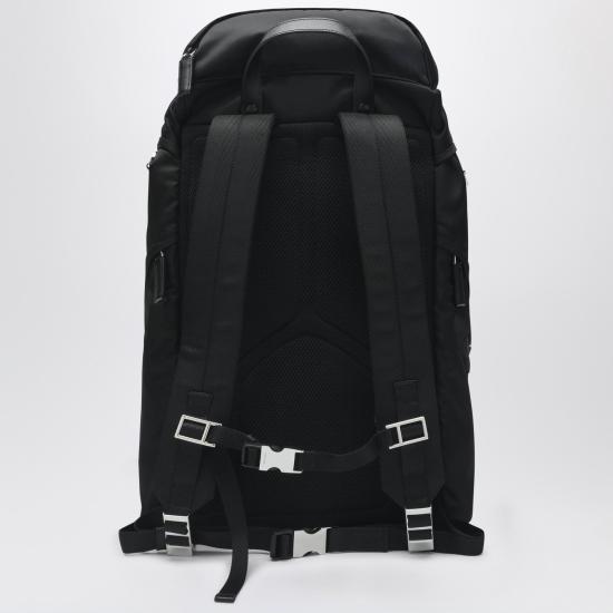 26SS 프라다 나일론 사피아노 삼각로고 백팩 2VZ019OOL2DMG Black - PRADA