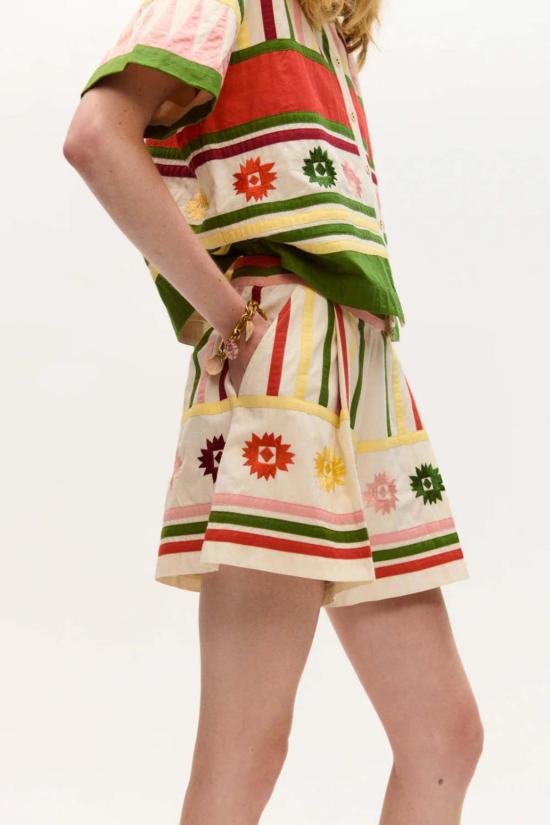  캐롤리나 케이 숏팬츠 캐롤라이나 K 로마 반바지 가데니아