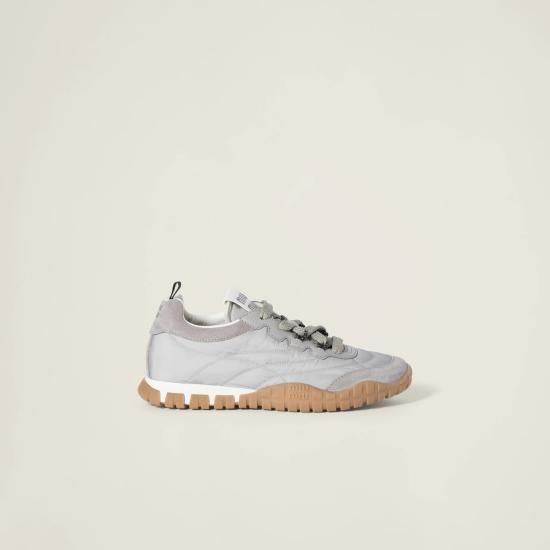 26SS 미우미우 타이어 테크니컬 소재 및 스웨이드 스니커즈 5E417EZJMF0424 F 005 Grey