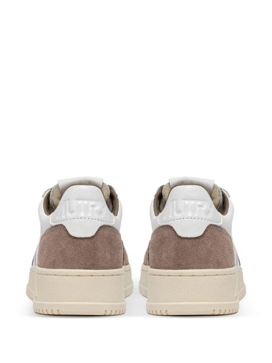 26SS 오트리 메달리스트 로우 스니커즈 AULM FT02 White - AUTRY