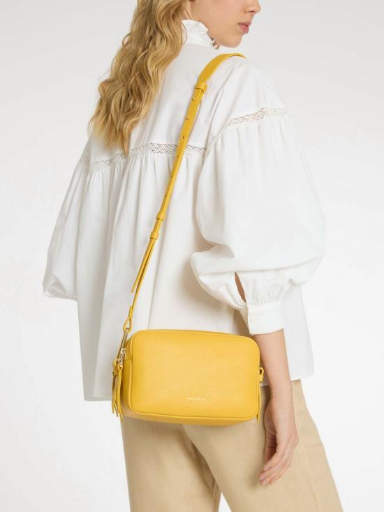 25SS 코치넬리 토트백 E1R1K150101 J19 Yellow - COCCINELLE