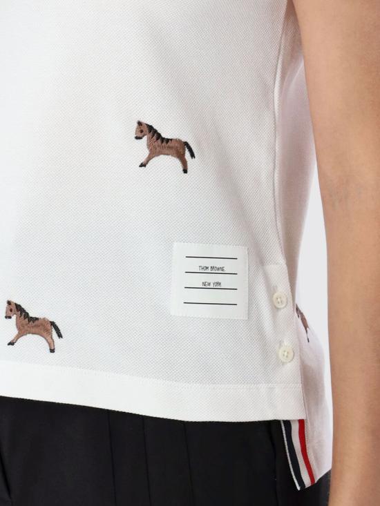 26SS 톰브라운 루나 뉴 이어 피케 홀스 엠브로이더리 폴로 FJP126E00050 100 White - THOM BROWNE