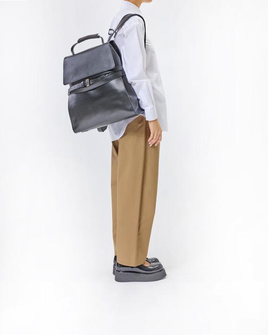 25FW 모스키노 백팩 MC4013PP1N OA0 000 NERO - MOSCHINO