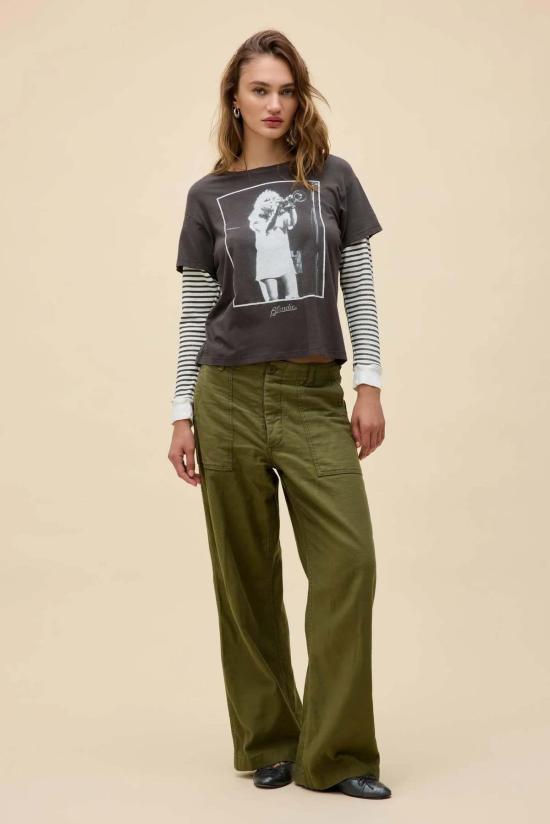  데이드리머 긴팔 티셔츠 블론디 데비 트럼펫 포토 솔로 투퍼 롱슬리브 탑 워시드 블랙 - DAYDREAMER