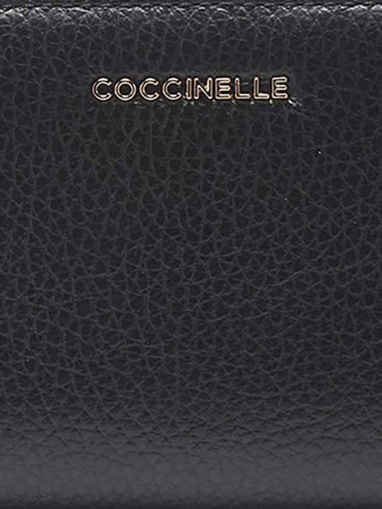 25SS 코치넬리 메탈릭 라지 월렛 E2MW511F101 001 Black - COCCINELLE