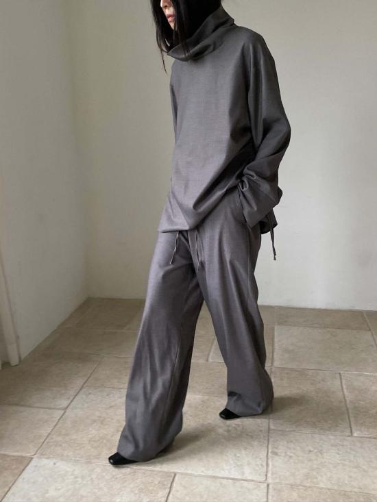  더 엔케이씨 스토어 터틀넥 NKC 스토어 바리나 탑 그레이 - The NKC Store