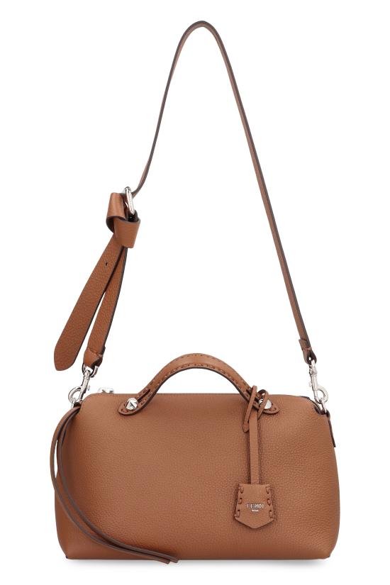 26SS 펜디 바이 더 웨이 소프트 미디움 백 8BL155AVTDF1UR8 Saddle Brown - FENDI