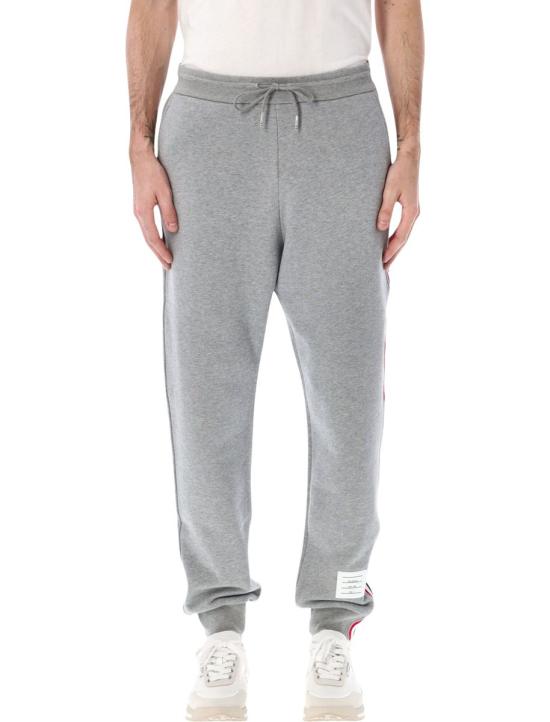 26SS 톰브라운 숏팬츠 26PMJQ066A03377 055 Grey