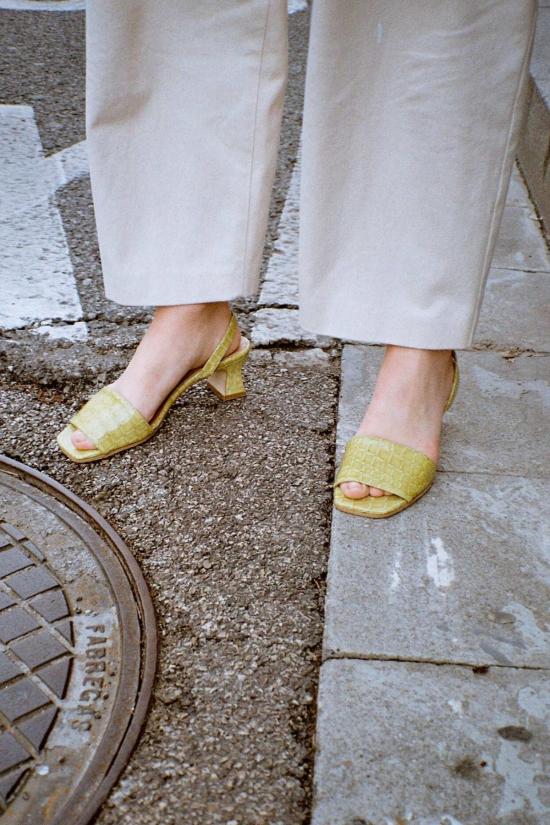  어바웃 아리안느 샌들 Arianne Joan Sandals Plant 소개 - ABOUT ARIANNE