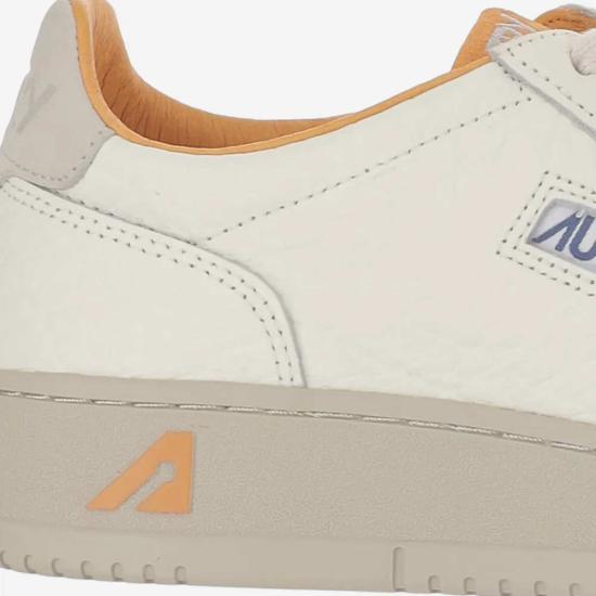 26SS 오트리 메달리스트 로우 스니커즈 AULMNE13 NBK ELE SUEDE MAR FAN NE13 - AUTRY