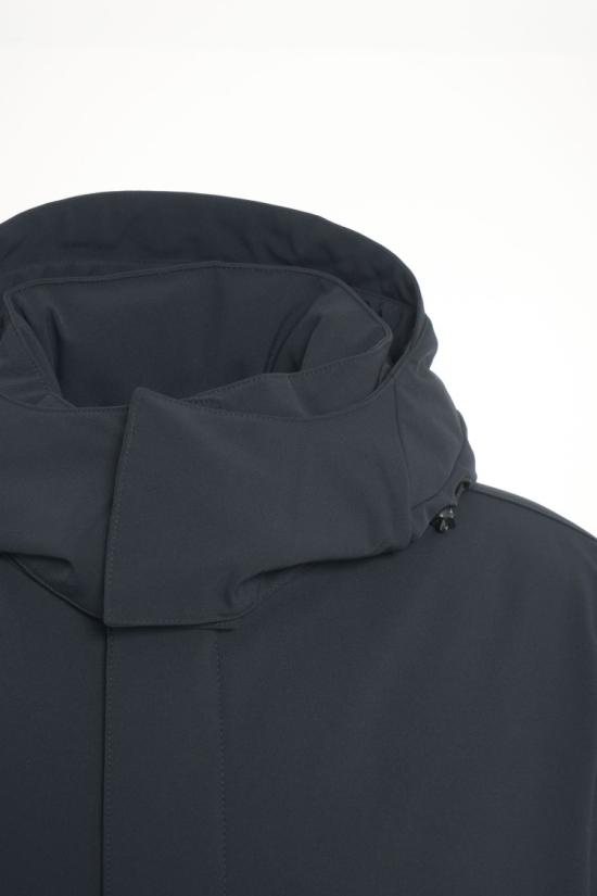 25FW 페트레이 크루거 TJ 01 재생 원단 퍼포먼스 코트 PEU5625 01191942 Blue - PEUTEREY