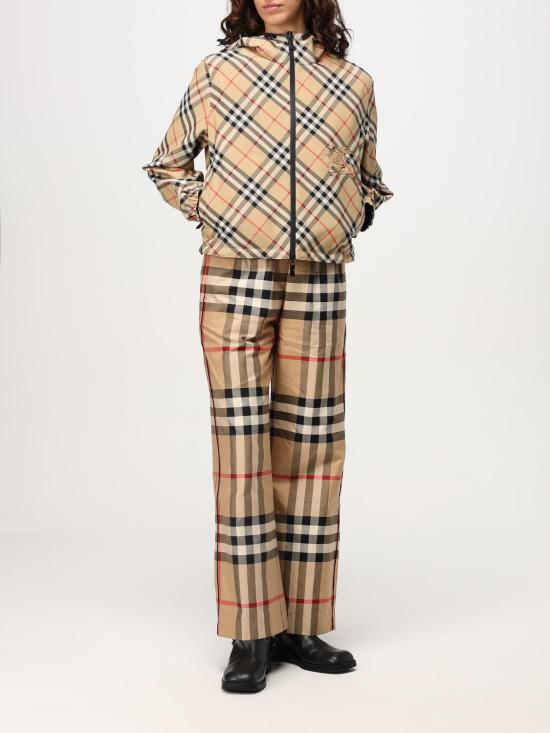 25FW 버버리 체크 리버시블 크롭 자켓 8104107 SAND DOM - BURBERRY