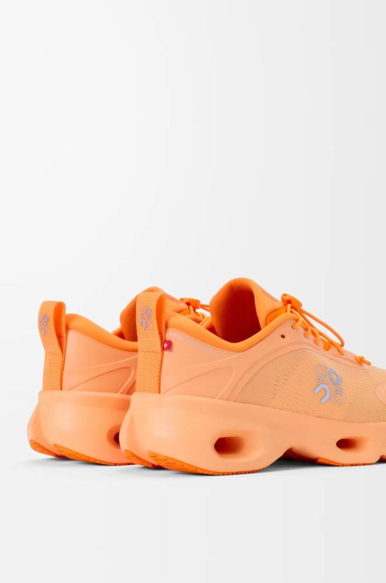  로에베 스니커즈 L929282X38 9100 ORANGE DOM - LOEWE