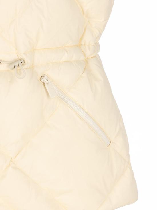 26SS 버버리 베스트 8114172C3997 P26 CERAMIC WHITE - BURBERRY