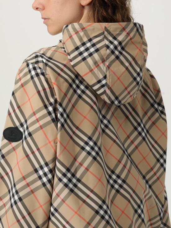 26SS 버버리 살콤 체크 후드 윈드브레이커 자켓 8110301 SAND DOM - BURBERRY