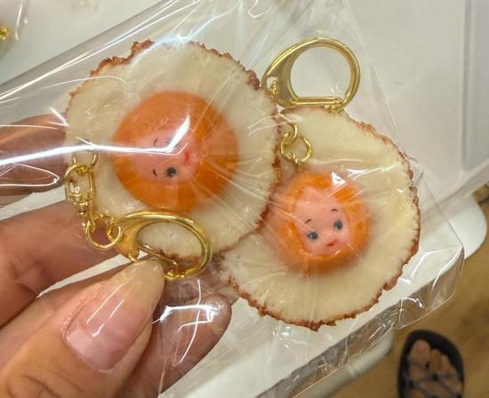  오토나미야 키링 계란후라이 큐피 열쇠고리 어웨이크