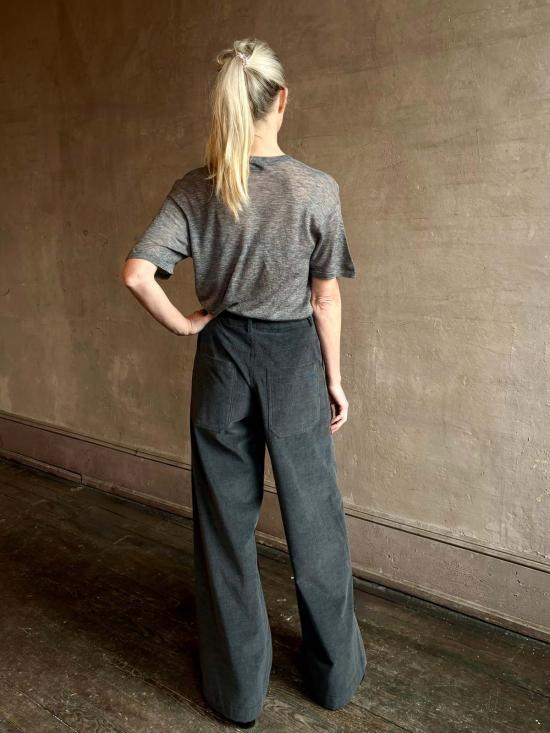  스프룸 반팔 티셔츠 스프링 V넥 티셔츠 - SPRWMN