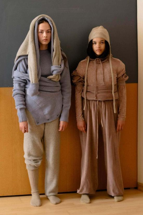  베이스레인지 스트레이트 팬츠 다뉴브 - BASERANGE