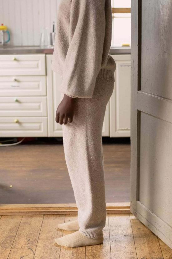  베이스레인지 스트레이트 팬츠 다뉴브 - BASERANGE