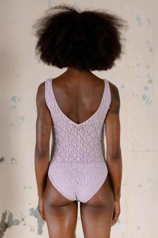  베이스레인지 바디수트 티셔츠 크레센트 바디수트 - BASERANGE