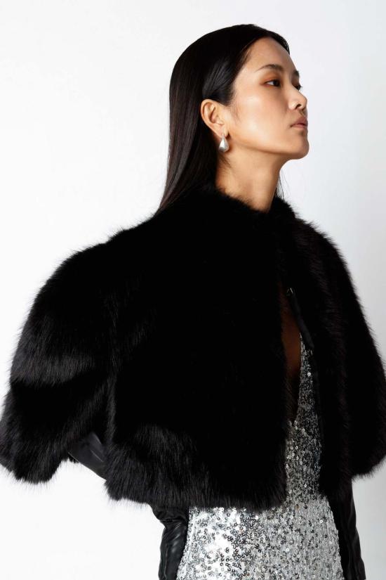  더 엔케이씨 스토어 머플러/스카프 NKC 스토어 에비타 블랙 퍼 스톨 - The NKC Store