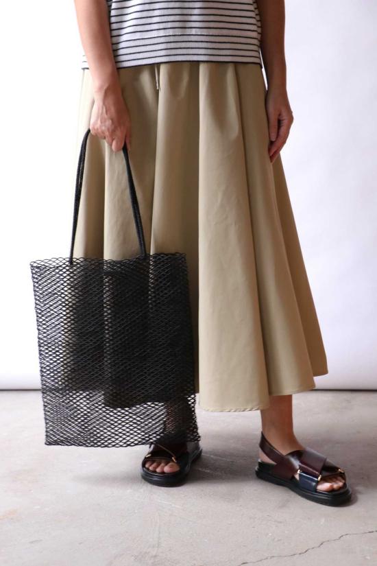  코데라 미디 스커트 Cordera 테크니컬 스커트 카멜 - CORDERA