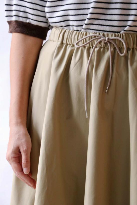  코데라 미디 스커트 Cordera 테크니컬 스커트 카멜 - CORDERA