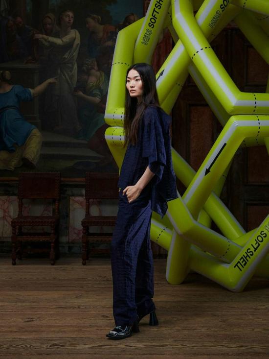  헨릭 빕스코브 긴팔 티셔츠 Henrik Vibskov 스퀘어 셔츠 네이비 - HENRIK VIBSKOV