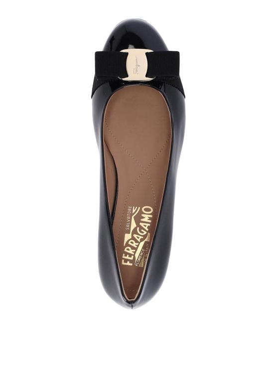 26SS 살바토레 페라가모 플랫 슈즈 782036007 Black - SALVATORE FERRAGAMO