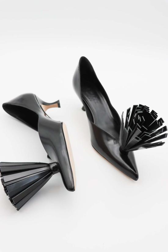  어웨이크 모드 힐/펌프스 A.W.A.K.E. 모드 리아 힐스 - A.W.A.K.E. MODE