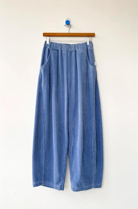  르 본 숍 크롭 팬츠 Le Bon Shoppe 소프트 코듀로이 아크 팬츠 - Le Bon Shoppe