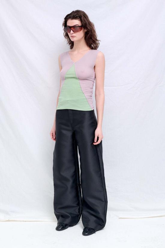  베이스레인지 민소매 티셔츠 버브 피 탱크탑 - BASERANGE